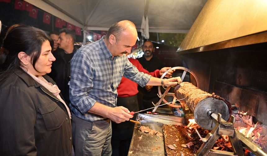 Vali Canalp, Gastronomi Festivalini Ziyaret Etti