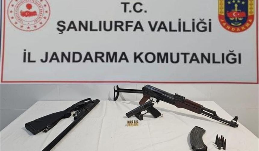 Şanlıurfa'da silah kaçakçılığı operasyonunda 10 zanlı yakalandı