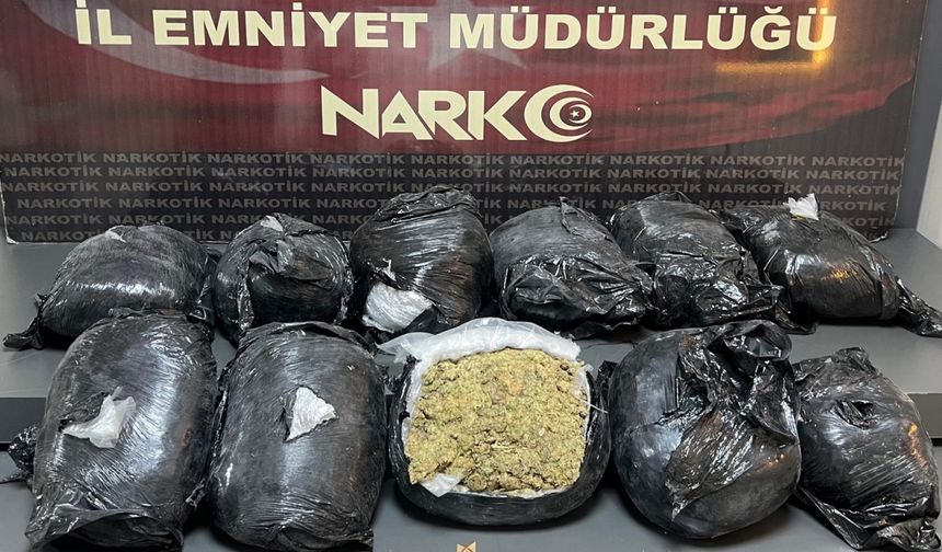 Batman'da Otomobilde 11 Kilo 200 Gram Skunk Ele Geçirildi