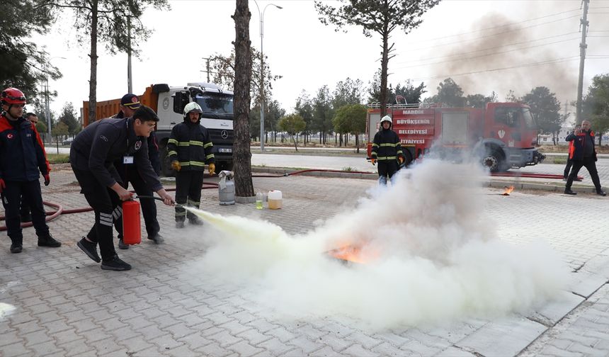 Mardin OSB'de yangın eğitimi ve tahliye tatbikatı gerçekleştirildi