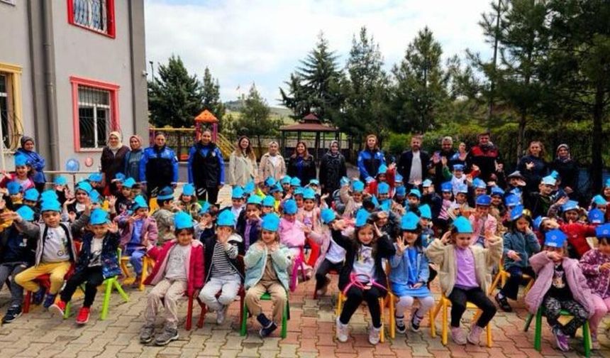 Batman'da Miniklere Polis Dersi
