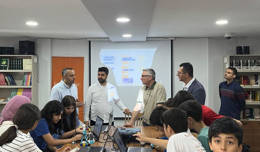 Batman İl Milli Eğitim Müdürü Ciğer öğrencilerle bir araya geldi