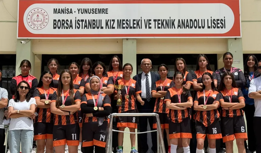 Borsa İstanbul Kız Meslek Lisesi Futsal İl Şampiyonu oldu