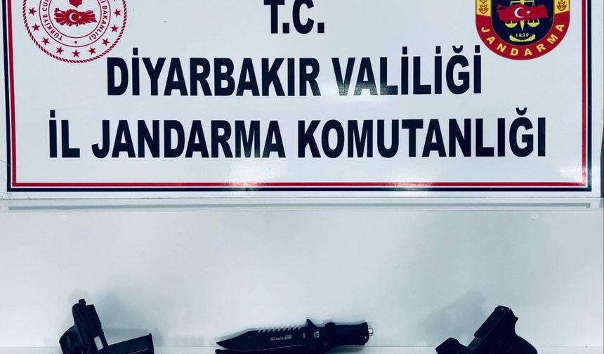 Diyarbakır'da iş yerlerini kurşunlayan ve kundaklayan 3 şüpheli yakalandı