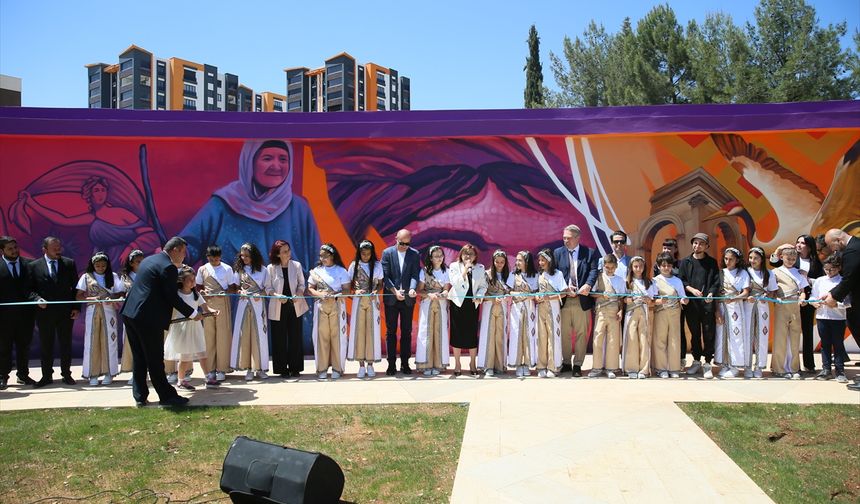 Gaziantep'te AB-Türkiye dayanışması için yapılan sanat duvarı açıldı