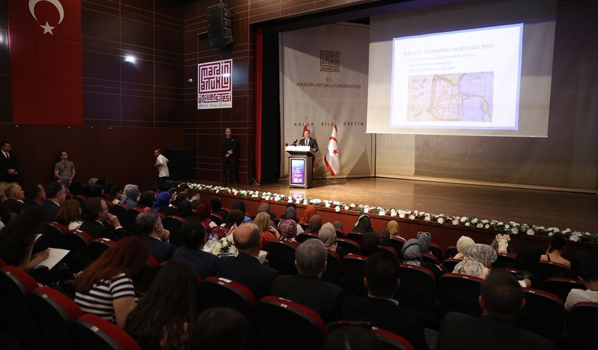 KKTC Cumhuriyet Meclisi Başkanı Öztürkler, Mardin'de konferansa katıldı: