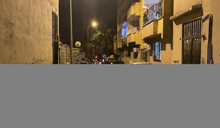 Şanlıurfa'da polise silahla ateş açan zanlı saklandığı evde yakalandı