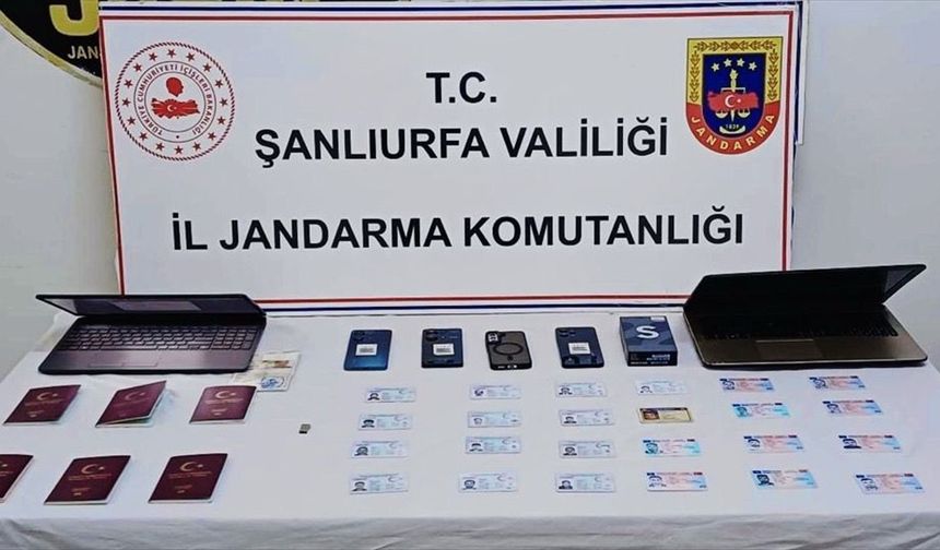 Şanlıurfa'da sahte sürücü belgesi düzenlediği iddiasıyla 4 şüpheli yakalandı