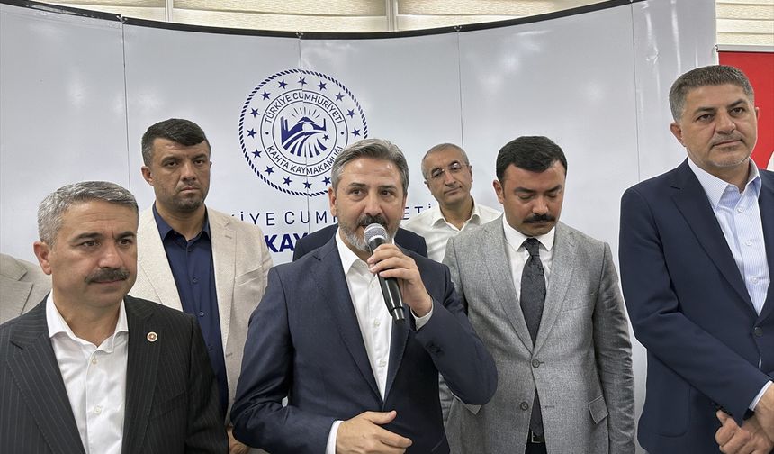 Çalışma ve Sosyal Güvenlik Bakan Yardımcısı Aydın, Kahta'daki bayramlaşma töreninde konuştu: