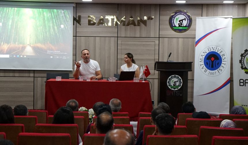Batman'da 'Teknokent ve Girişimcilik' Söyleşisi Düzenlendi