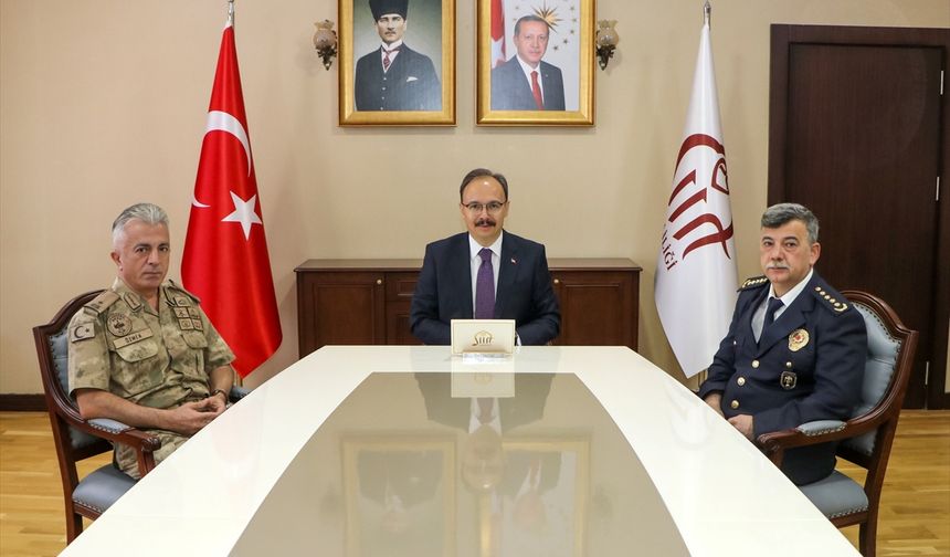 Siirt'te 'Asayiş ve Güvenlik Değerlendirme Toplantısı' düzenlendi