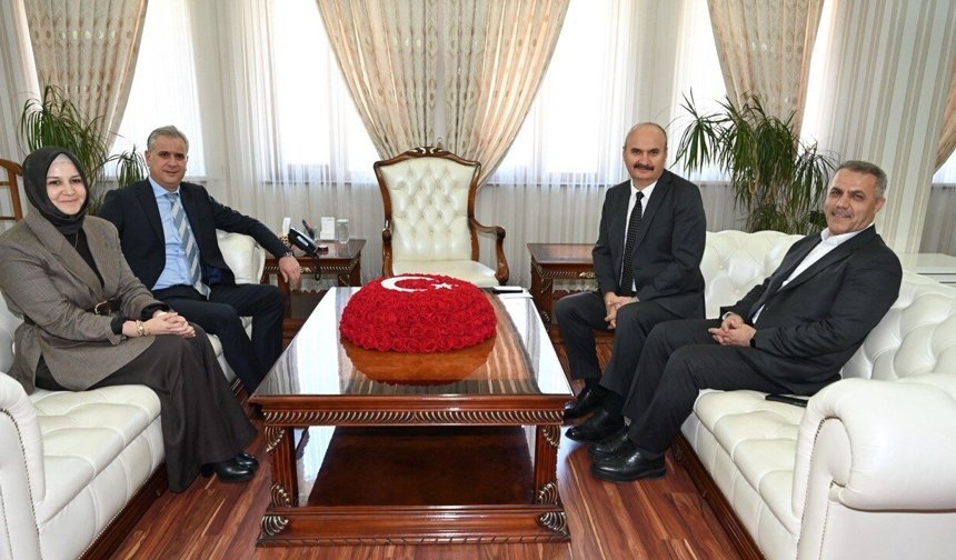 Hüseyin Şansi ve Hasan Basri Yalçın’dan Vali Canalp’e Nezaket Ziyareti