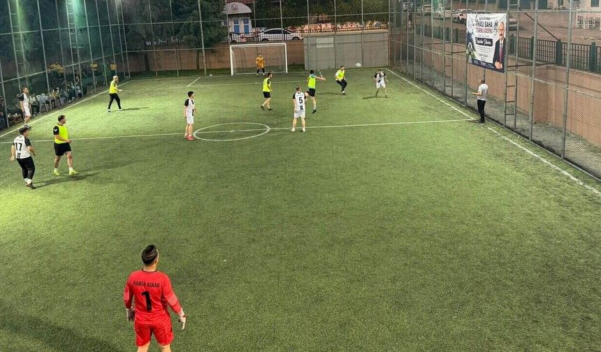 Batman Belediyesi’nde Birimler Arası Halı Saha Turnuvası Başladı
