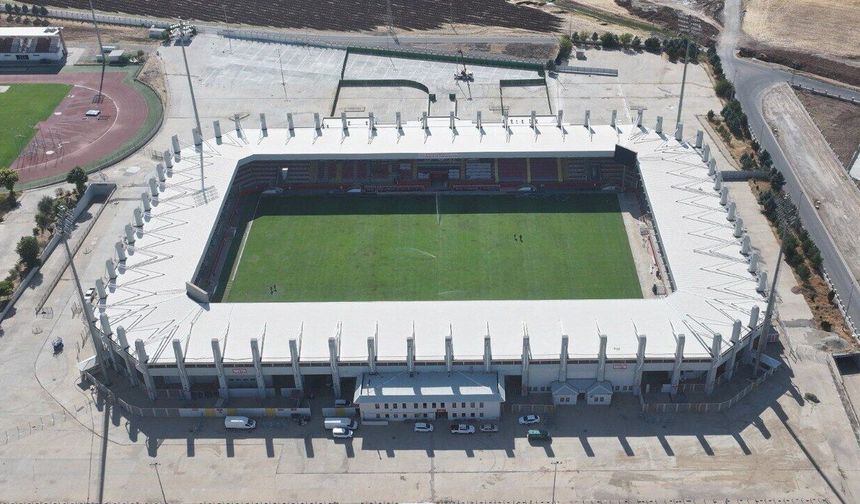 Petrolspor Maçına Binlerce Taraftar Akın Etti, Trafik Felç Oldu