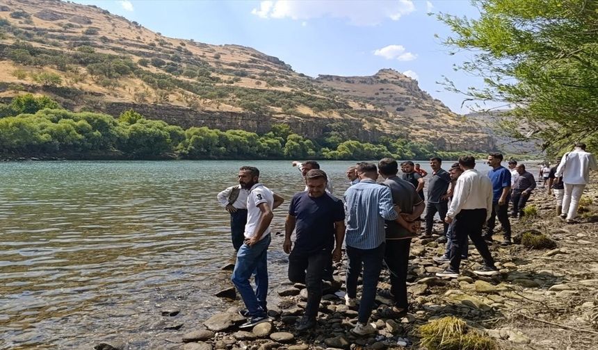 Dicle Nehri’nde Kayıp Genç Kız İçin Arama Çalışması Başlatıldı