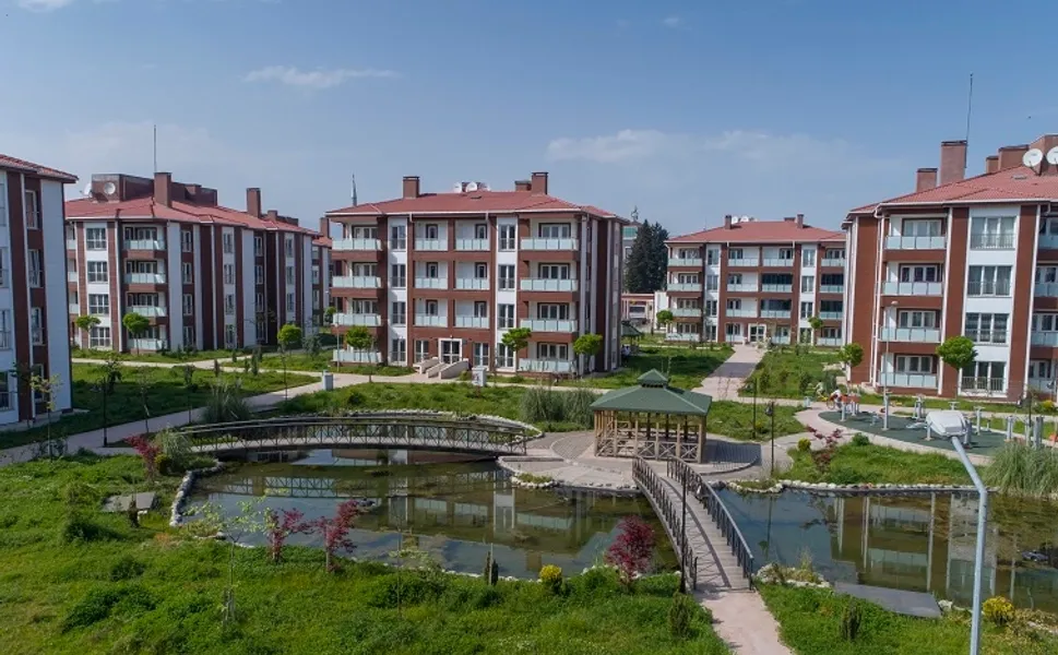 TOKİ’de Bugün Kura Heyecanı: Yalova ve Kırıkkale Sonuçları Açıklandı mı? İşte E-Devlet Kura Sorgulama Ekranı