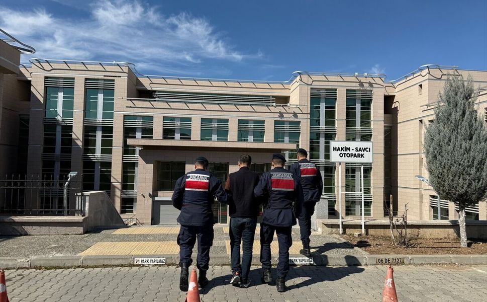 10 Binin Üzerinde Uyuşturucu Hapla Yakalandılar