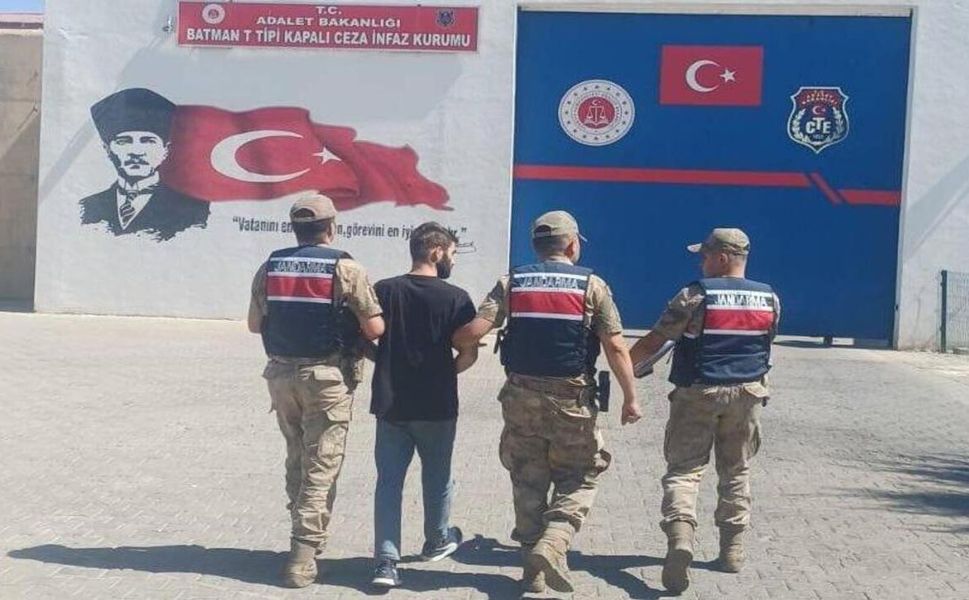 Batman'da 22 Suçtan Aranan Şahıs Yakalandı