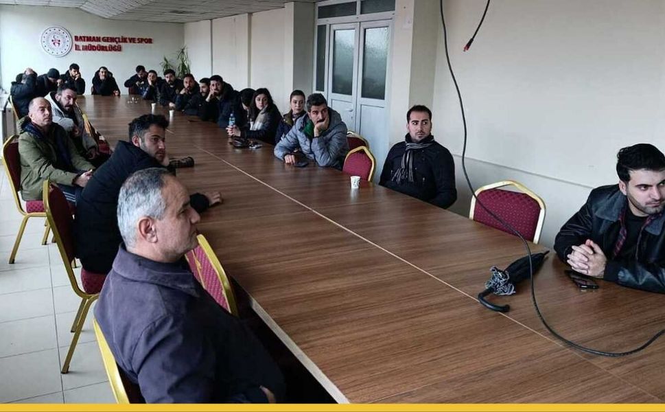 Batmanlı Antrenörlere 'Saha Güvenliği' Eğitimi: Sporun Liderleri İş Sağlığı İçin Masada