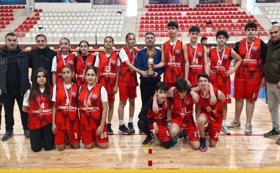 Korfol Şampiyonu Altın Golle Güldü: Borsa İstanbul Belde Ortaokulu Batman’ın Zirvesinde!