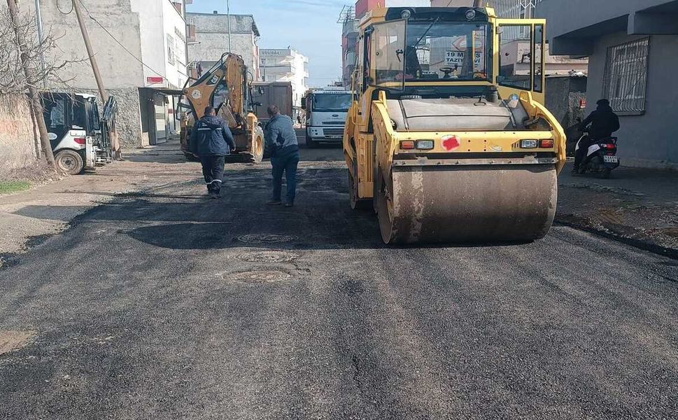 Batman'da Beş Mahallede Dev Asfalt Hamlesi: Yol Yenileme Seferberliği 3 Bin Tonu Aştı