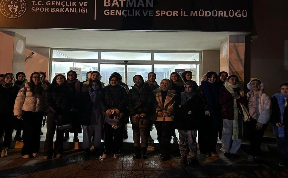 Batmanlı Gençlerin Rotası Hakkâri: Kültür Köprüsü İçin İlk Adım Atıldı!