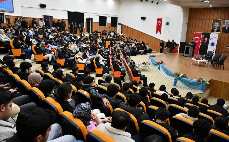 Batman’da Gençlere "IBAN Tuzağı" Uyarısı! Başsavcı Eroğlu: "Bilmiyordum Demek Kurtarmıyor"