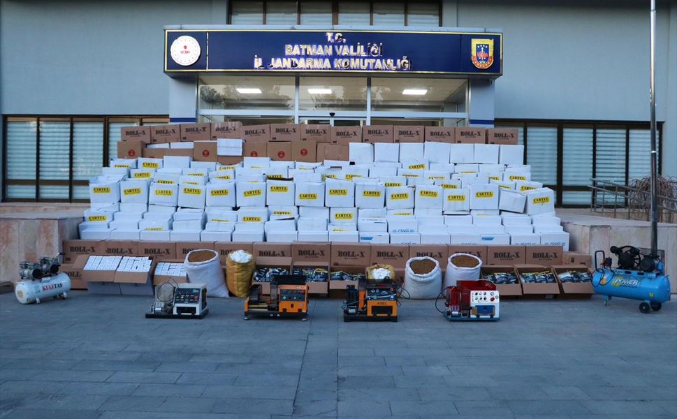 Batman’da Kaçak Sigara Fabrikasına Baskın: 2 Gözaltı