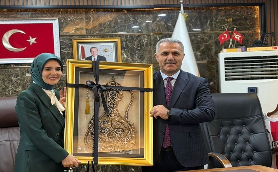 Bakan Göktaş’tan AK Parti Batman Teşkilatına Moral Ziyareti