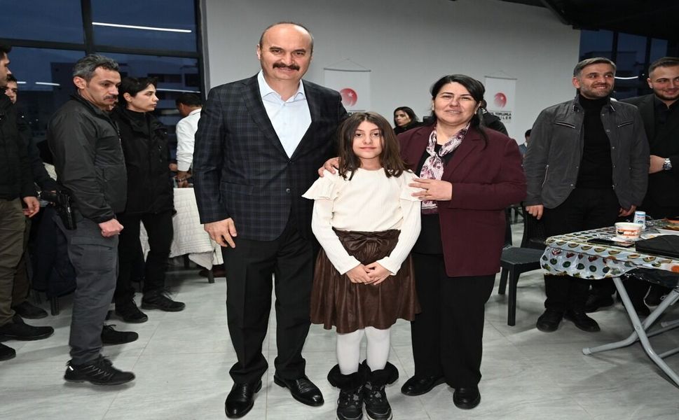 Vali Canalp Gazetecileri ve Ailelerini Ağırladı