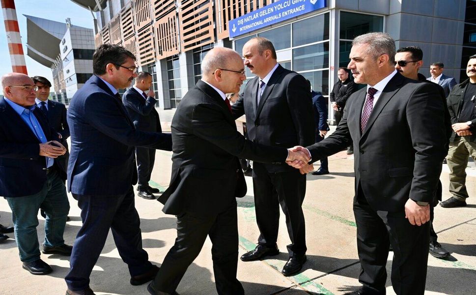 Bakan Şimşek Batman’da: Vali Canalp Havalimanında Karşıladı