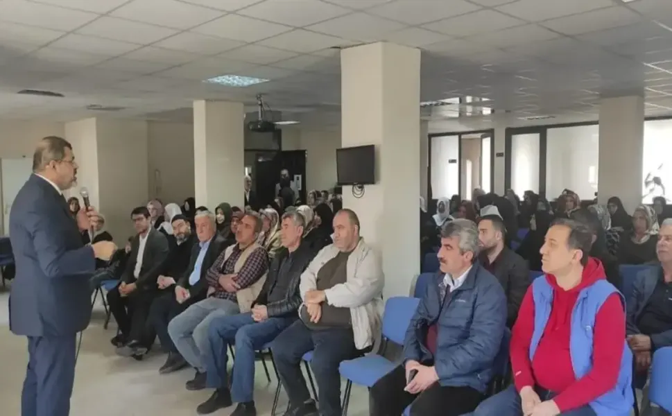 Batmanlı Umreciler Seminere Katıldı