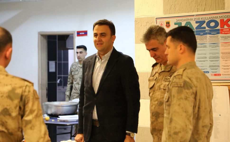 Kaymakam İmrak Jandarmayla Bir Arada