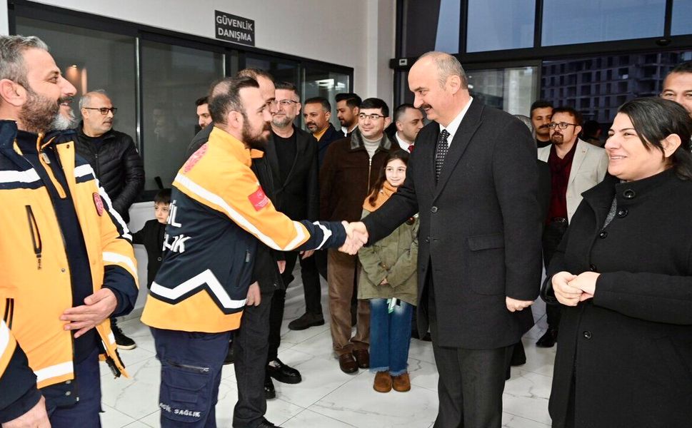 Vali Canalp Hekimleri İftarda Ağırladı