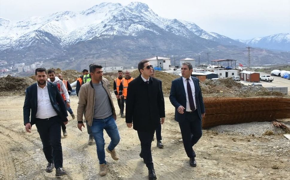 Sason Kaymakamı Başar TOKİ İnşaatını İnceledi