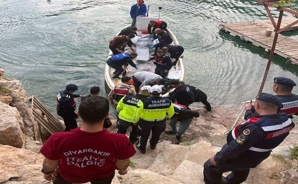 Diyarbakır'da Fırat Nehri'ne Düşen Vatandaş Kurtarılamadı