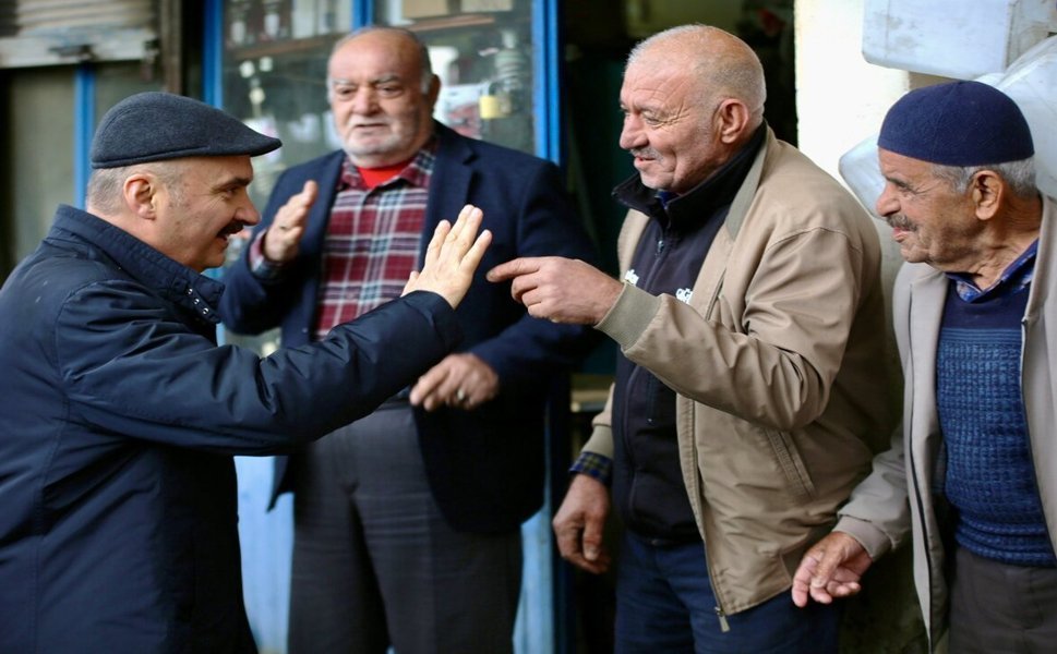 Vali Canalp Karşıyaka Mahallesi’nde