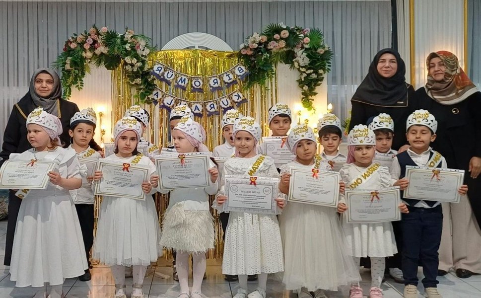 Batman'da 4-6 Yaş Grubu Öğrenciler İçin Kur'an-ı Kerim’e Geçiş Töreni