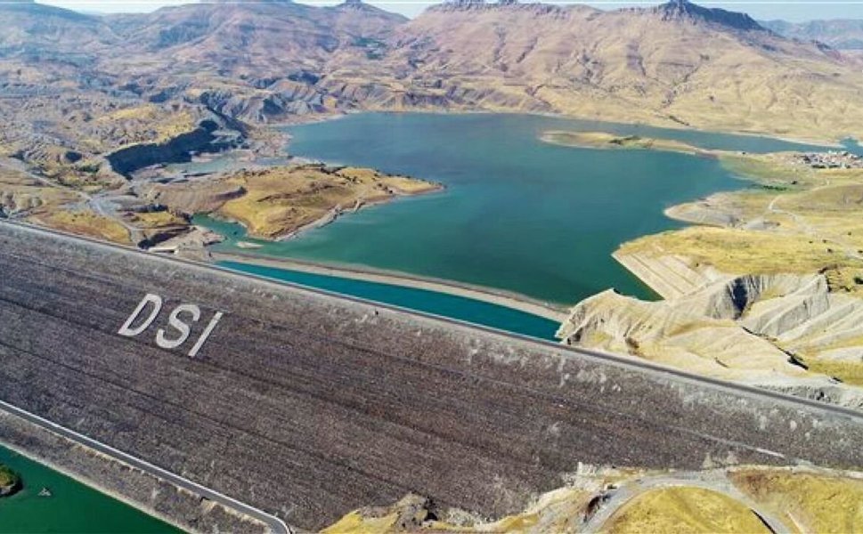 Batman Valiliği'nden Hayati Uyarı: Ilısu Barajı'nda Kontrollü Su Tahliyesi Başlıyor