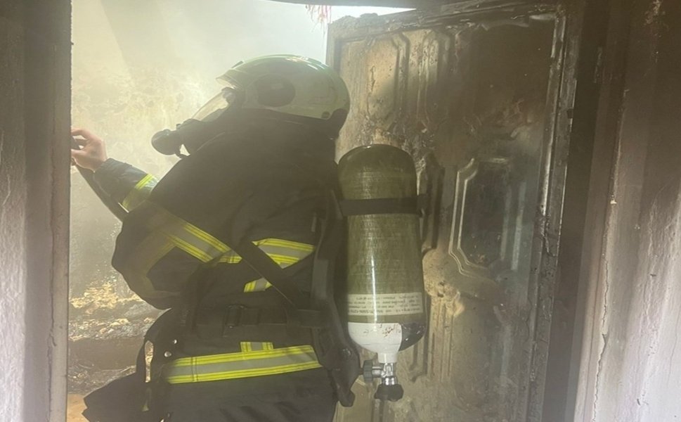 Mardin Artuklu’da Yangın: Müstakil Ev Kül Oldu