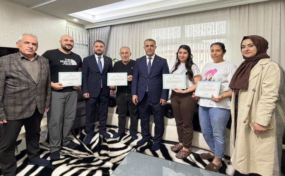 AK Parti Batman İl Başkanı Şansi'den Kültür Mahallesi’nde Üye Ziyareti