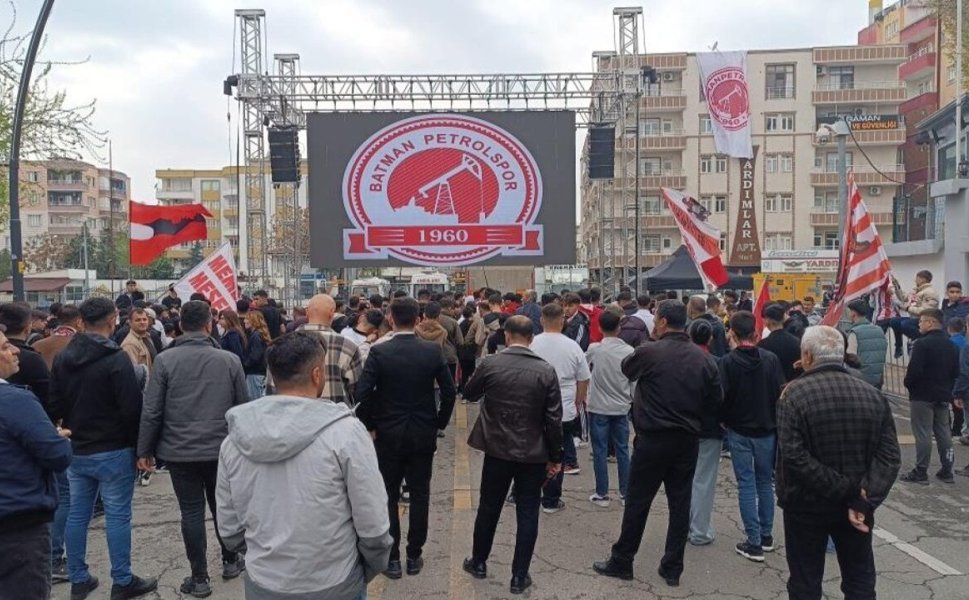 Batman’da Şampiyonluk Ateşi: Dev Ekran Kuruluyor, Yollar Kenetleniyor