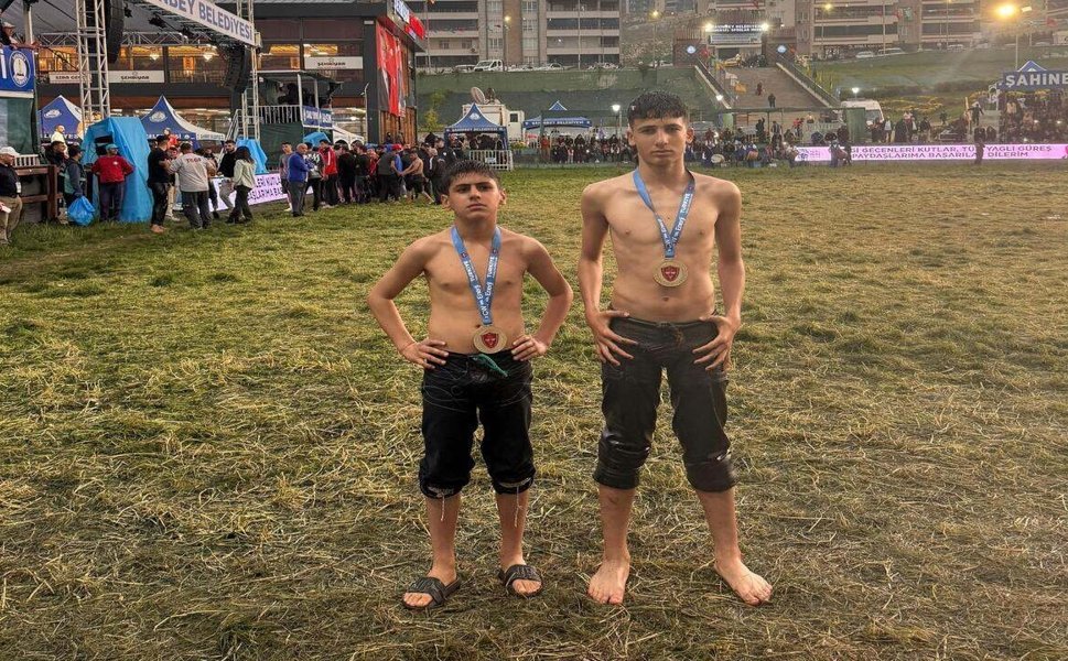 Petrolspor’un Genç Pehlivanları Gaziantep’i Salladı