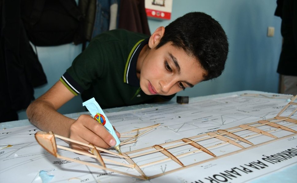 Uçak Yapımını Uygulamalı Öğreniyorlar