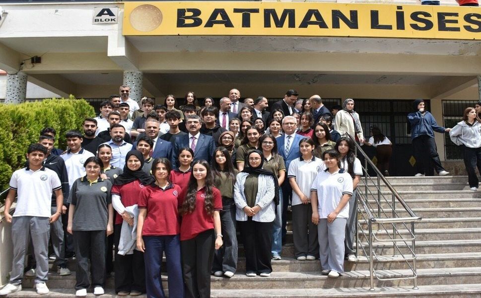 Batman Lisesi’nde Kariyer Zirvesi: "Başarı Sabır ve Azimle Gelir"