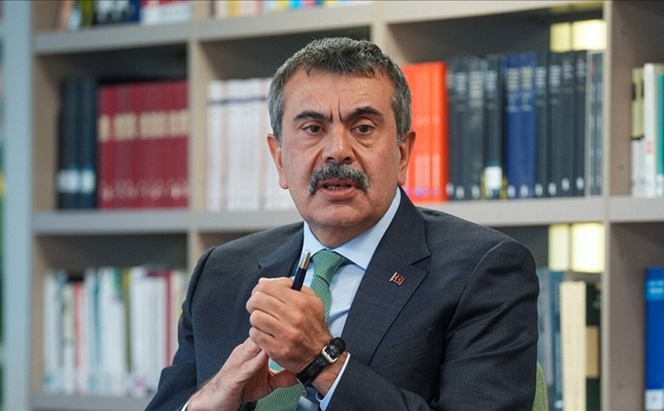 Öğrencilere Müjde: Yaz Tatili Uzuyor, Okullar Daha Geç Açılacak