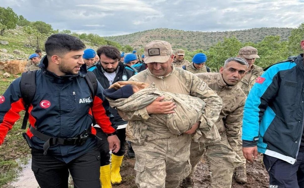 Gercüş’te 3 Yaşındaki Melike’ye 11 Saat Sonra Ulaşıldı