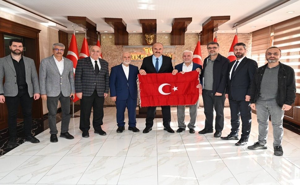 Vali Canalp’e Siirtliler Vakfı’ndan Ziyaret