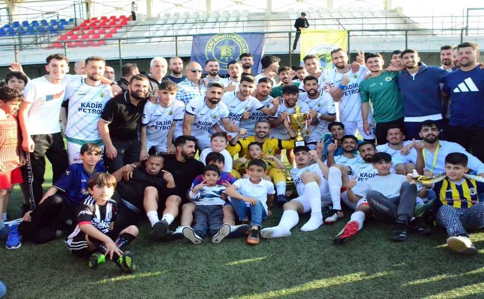 Batman’da Amatör Ligin Şampiyonu Binatlı Futbol SK
