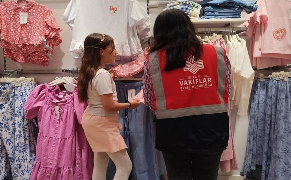 Batman dahil 4 İlde 2 Bin 700 Yetim ve Öksüz Çocuğa Kıyafet Yardımı